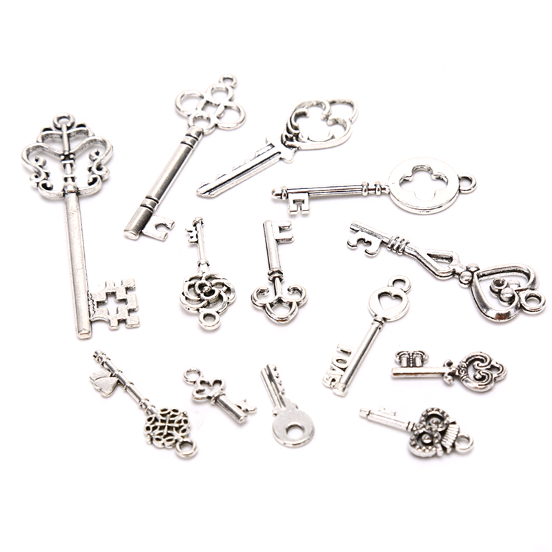 [LA] 13 Piezas de Dijes de Lla - Jewelry Making In La reseña y precio