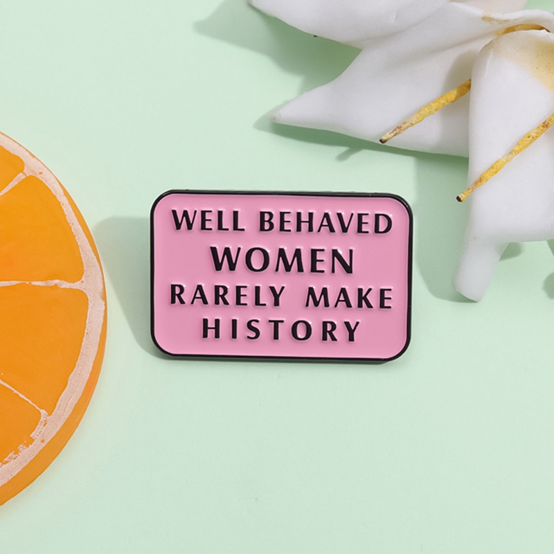 Broche esmaltado con citas fam - Jewelry Making History reseña y precio